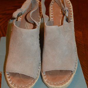 Toms Suede Wedge Monica Desert Taupe Suede 8 Gently Used